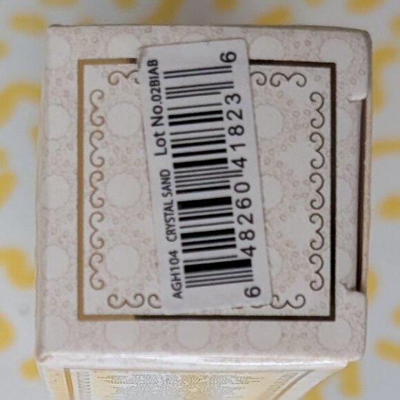 J.Cat Beauty Aura Glow Liquid Highlighter - Crystal Sand - Picture 4 of 5